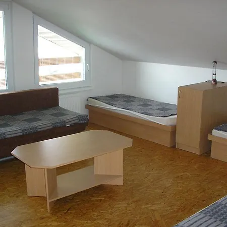 Privat Zeleny Penzion Dvorníky
